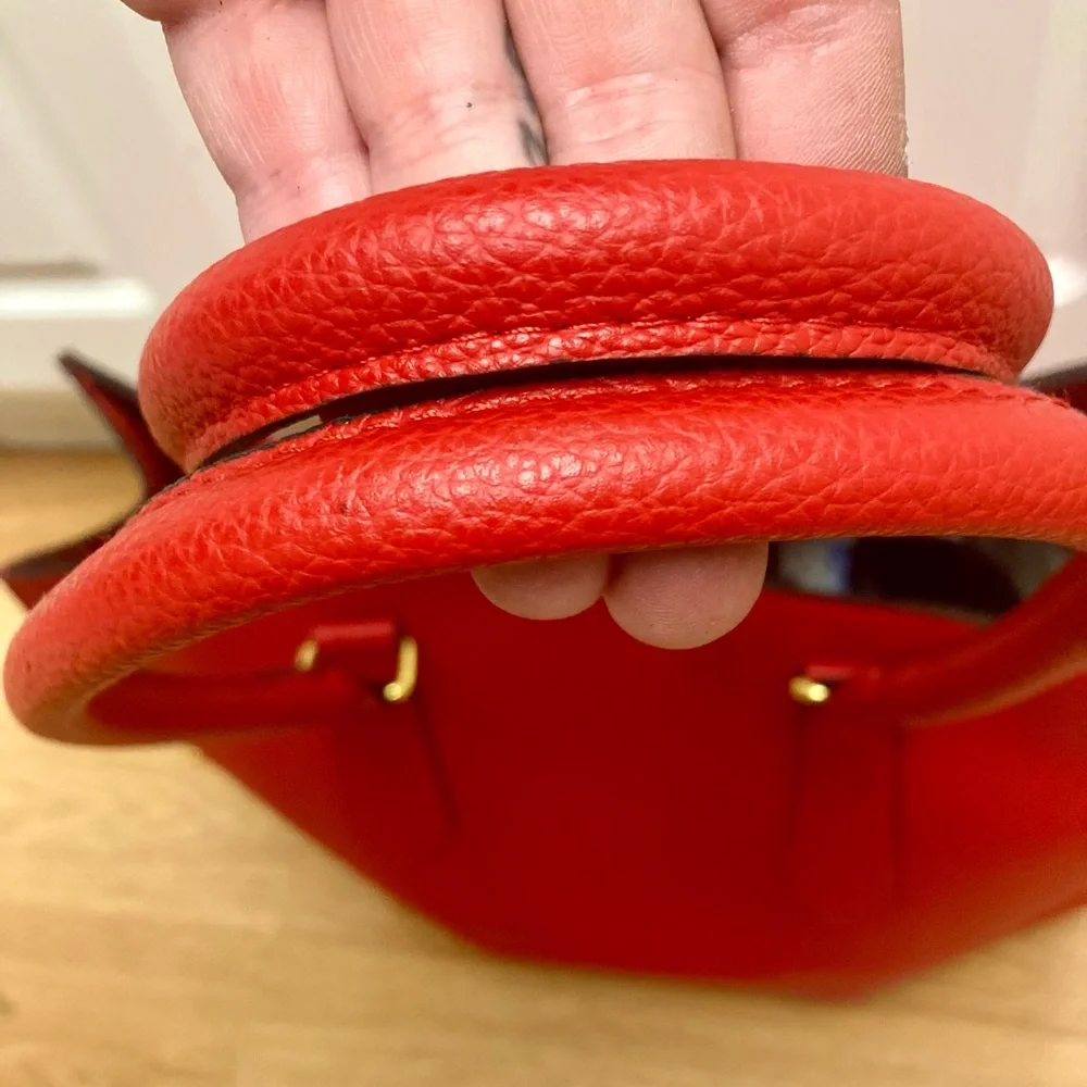 NWOT 🌟 Red & Gold Studded Large Tote Bag - Picture 3 of 5